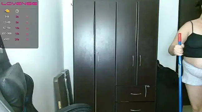 natashasmithe online show from January 17, 2025, 7:08 am