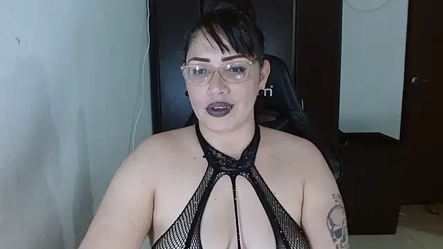 natashasmithe online show from December 20, 2025, 11:56 pm