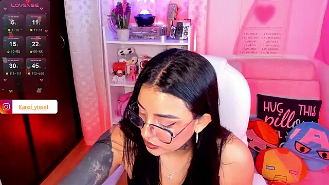 Hinataw33d01 online show from December 17, 2024, 1:07 am