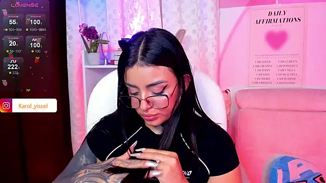 Hinataw33d01 online show from February 15, 2025, 8:22 am