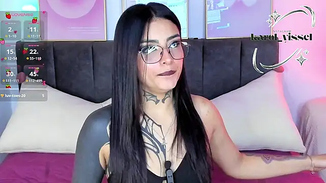 Hinataw33d01 online show from March 31, 2026, 11:49 pm