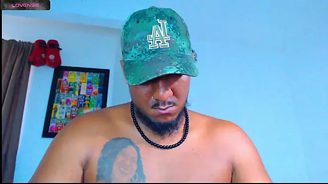 yosoy enzo2020 online show from March 19, 2025, 4:02 pm