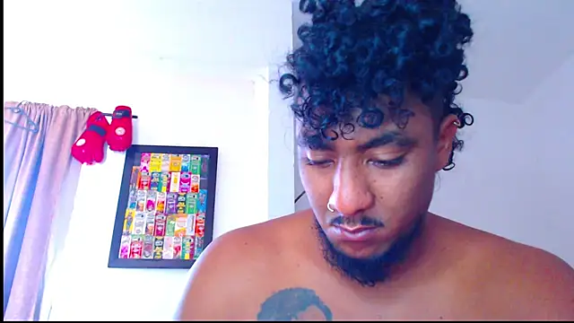 yosoy enzo2020 online show from March 22, 2025, 1:52 pm