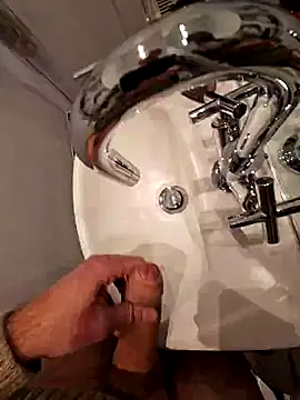 Snapshot of thesmiledoc chatting on December 24, 2024, 1:50 pm thesmiledoc online show from December 24, 2024, 1:50 pm