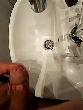 Snapshot of thesmiledoc chatting on January 1, 2025, 8:26 pm thesmiledoc online show from January 1, 2025, 8:26 pm