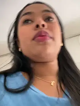 PUSHYLATE online show from December 18, 2025, 7:53 pm