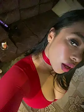 PUSHYLATE online show from April 15, 2026, 6:04 pm