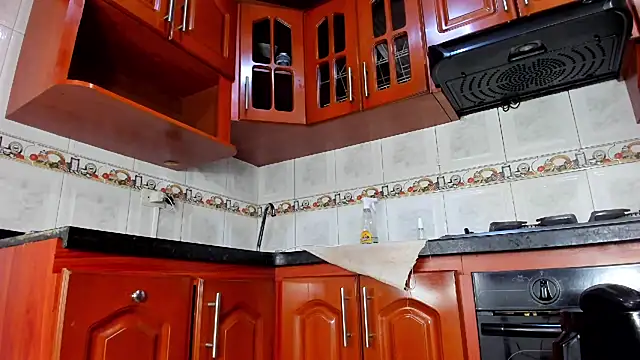 MelissaaCortes online show from February 13, 2025, 11:17 am