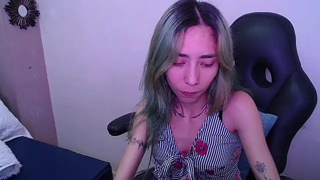 Erika Stevens online show from November 23, 2025, 4:07 pm