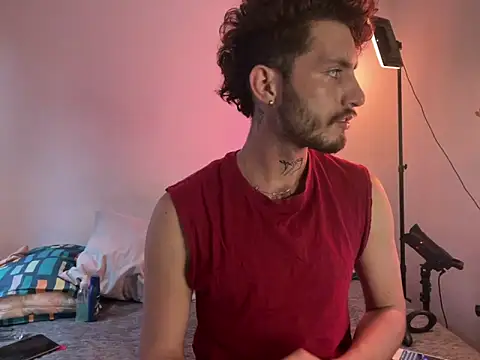 Snapshot of axel_giracr chatting on December 20, 2024, 9:39 pm axel giracr online show from December 20, 2024, 9:39 pm