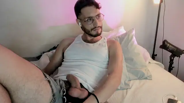 Snapshot of axel_giracr chatting on January 19, 2025, 3:18 am axel giracr online show from January 19, 2025, 3:18 am