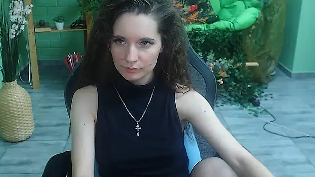 Miss Barbara  online show from February 18, 2025, 8:36 pm
