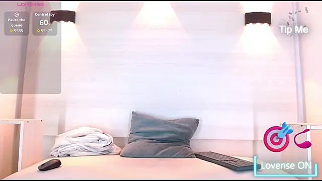 Snapshot of jeic_18 chatting on September 25, 2025, 11:47 am jeic 18 online show from September 25, 2025, 11:47 am