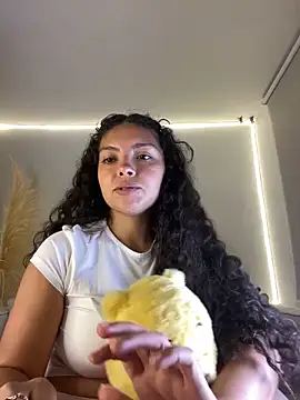 Nathcurly  online show from December 21, 2024, 4:30 am