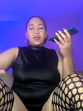 debboraWagner online show from October 18, 2025, 1:23 pm