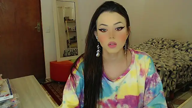 Sophie Fantasys online show from June 4, 2026, 8:20 am