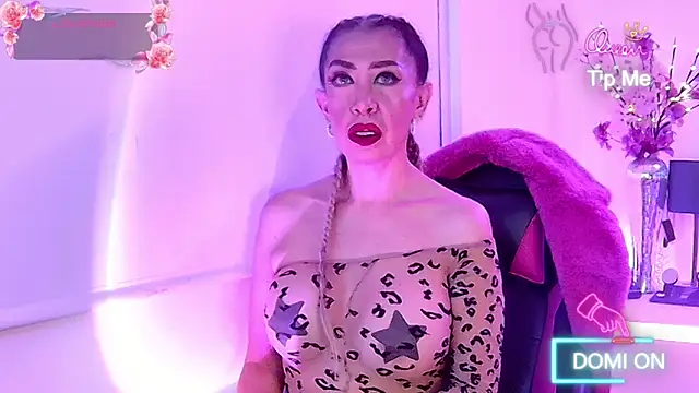 Snapshot of EvelinaGrey chatting on February 3, 2026, 1:26 am EvelinaGrey online show from February 3, 2026, 1:26 am