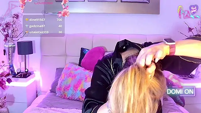 Snapshot of EvelinaGrey chatting on February 24, 2026, 9:18 am EvelinaGrey online show from February 24, 2026, 9:18 am