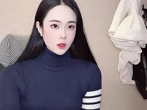 MM 007700 online show from October 27, 2025, 5:33 am