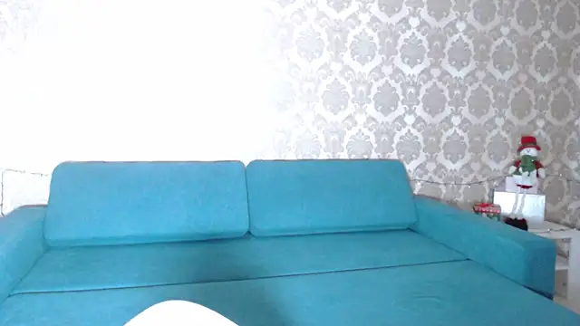 Louise Lavender online show from December 28, 2024, 10:36 am