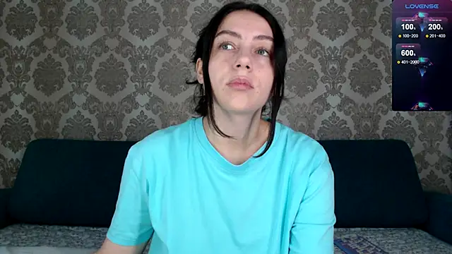 Louise Lavender online show from September 21, 2025, 3:19 am