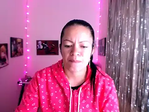 Cristal w online show from February 3, 2025, 4:20 pm