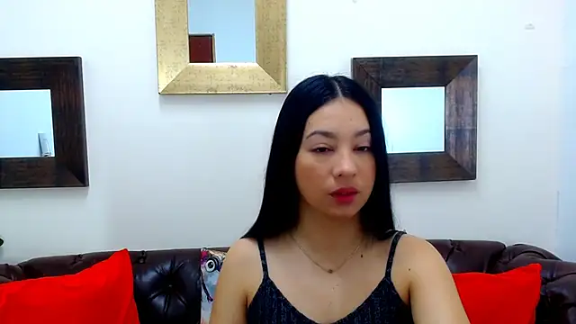 Lila Pinky online show from February 18, 2025, 2:06 pm