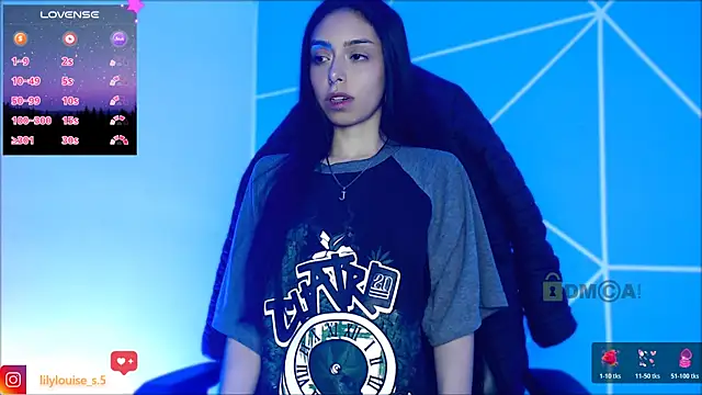 lilylouisee online show from December 22, 2025, 2:41 am