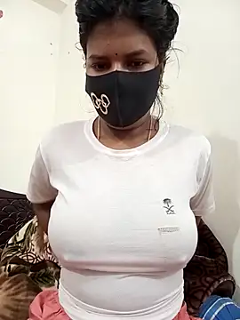 Snapshot of Anusri- chatting on February 3, 2026, 10:42 am Anusri- online show from February 3, 2026, 10:42 am