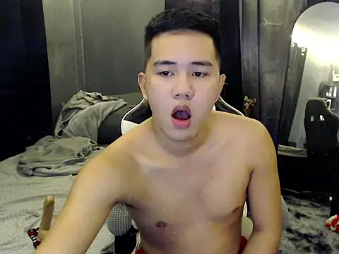 xgregor07 online show from November 11, 2025, 12:16 pm