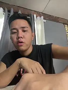 xgregor07 online show from December 19, 2025, 2:07 am