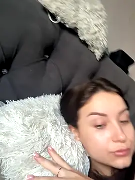 ellie ssexy online show from September 10, 2025, 4:23 am