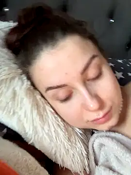 ellie ssexy online show from October 4, 2025, 4:21 am