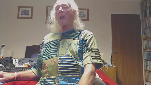 Snapshot of WaverlyKernow chatting on February 21, 2026, 3:46 pm WaverlyKernow online show from February 21, 2026, 3:46 pm