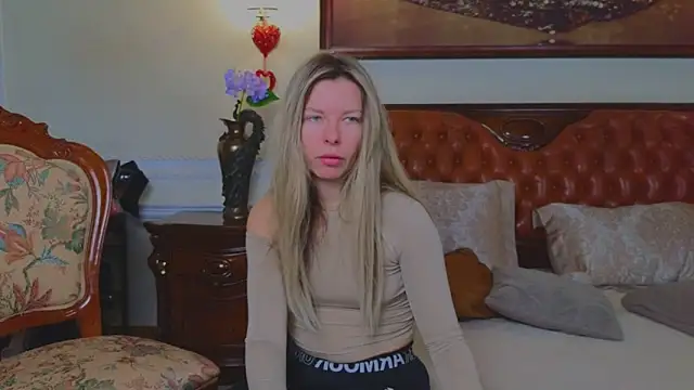 Real Tini online show from February 17, 2026, 6:10 am