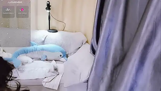 Ti amo UU online show from February 10, 2025, 1:55 pm