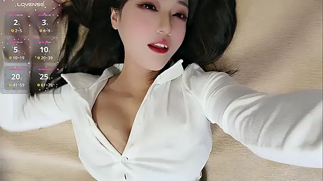 Ti amo UU online show from October 25, 2025, 5:26 am