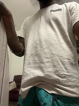 Snapshot of Manohar_1 chatting on December 10, 2024, 9:44 am Manohar 1 online show from December 10, 2024, 9:44 am