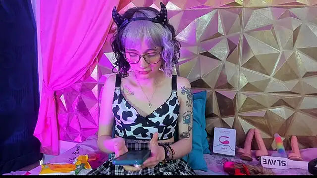 neeko princes online show from December 30, 2024, 3:35 pm