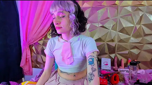 neeko princes online show from February 17, 2025, 12:27 pm