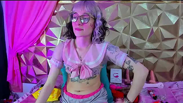 neeko princes online show from February 17, 2025, 3:31 pm