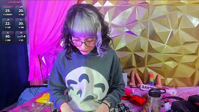 neeko princes online show from March 7, 2025, 3:39 pm