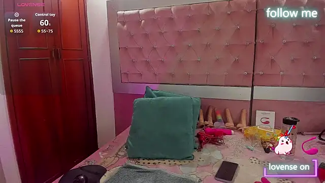 neeko princes online show from December 4, 2025, 12:03 pm