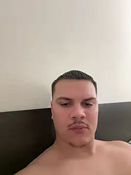 Cocoonefiree online show from February 18, 2025, 7:30 pm