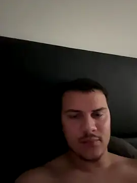 Cocoonefiree online show from September 25, 2025, 1:04 pm