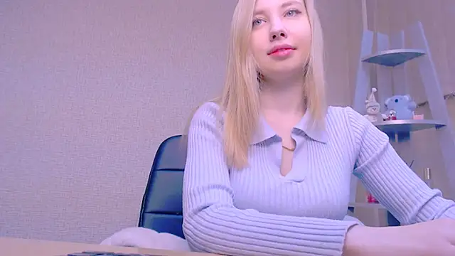 AliceFire  online show from February 12, 2025, 7:23 am