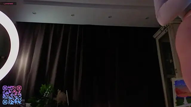 Snapshot of SoniaScott chatting on December 14, 2025, 2:06 am SoniaScott online show from December 14, 2025, 2:06 am