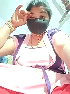 Hotmohni online show from December 11, 2024, 1:39 pm