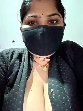 Hotmohni online show from December 18, 2024, 2:06 pm