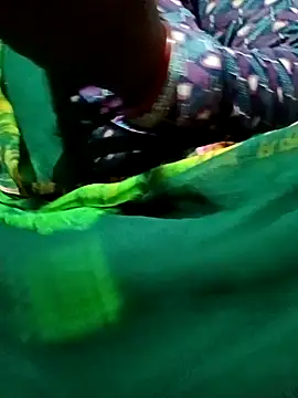 Hotmohni online show from December 21, 2024, 4:46 pm